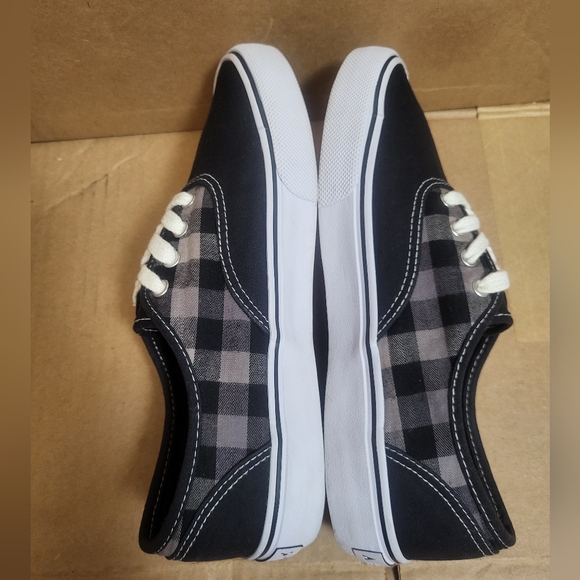 Airwalk Black/Grey Canvas Lace Up Skater Sneaker US Size 7.5 - Picture 3 of 9